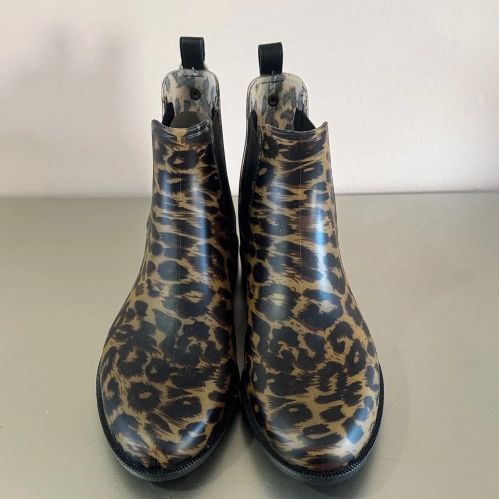 Joules Leopard Print Rain Boots - Picture 3 of 8